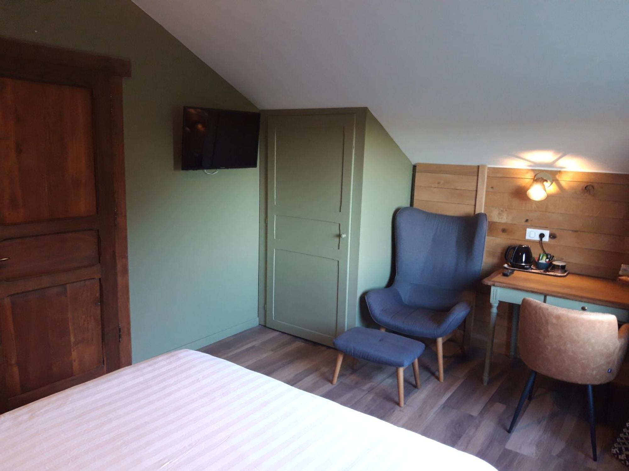 B&B Chez Fouchs - Chambre D'Hotes Dun-sur-Meuse Zimmer foto